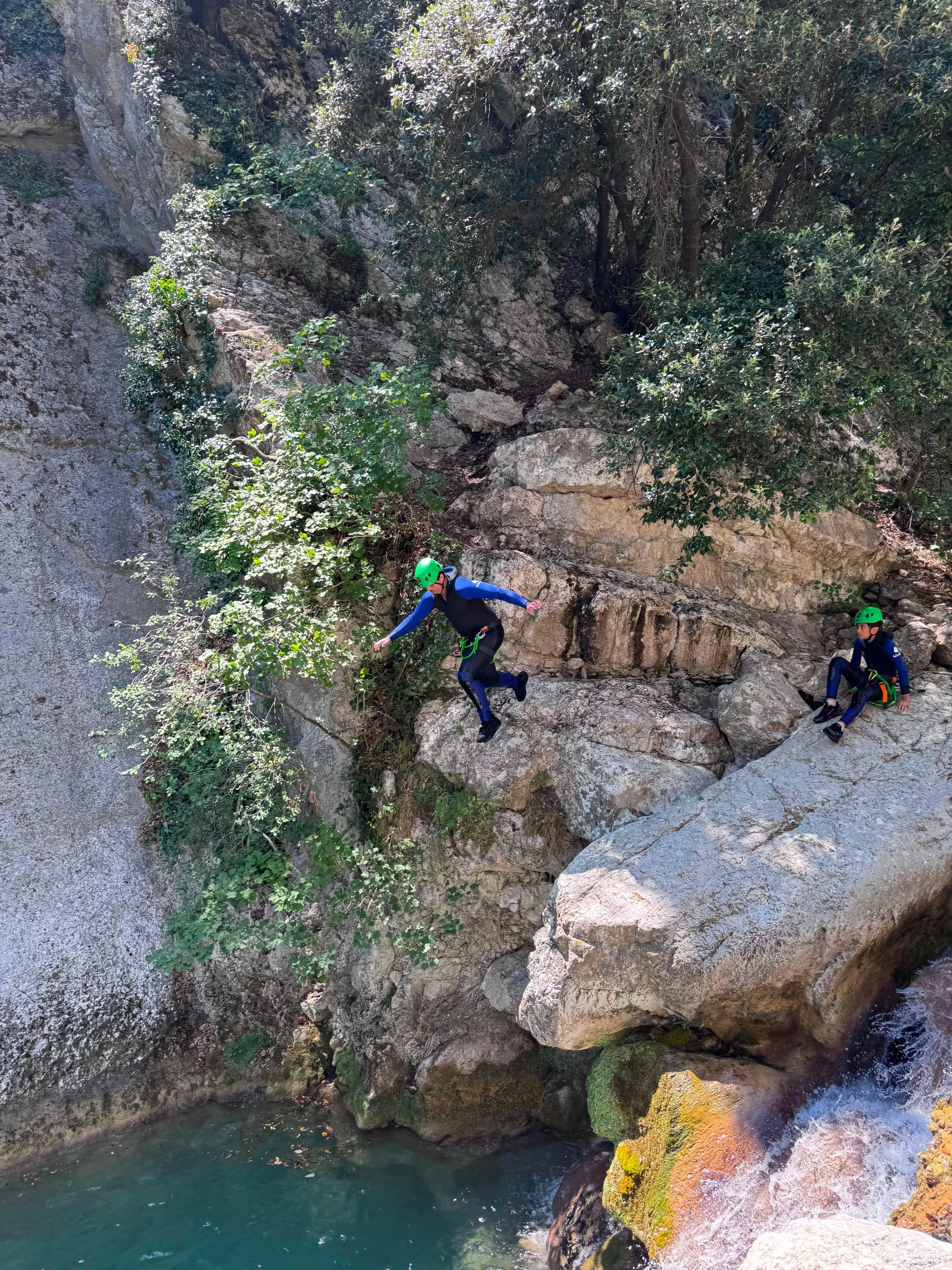 amcanyoning-gorgesduloup-saut2